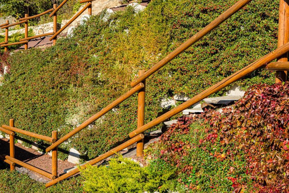 A&G Apartment Aosta - Elegante Casa 100 Mq Su Due Piani Con Wi-Fi-Giardino-Parcheggio Exterior photo