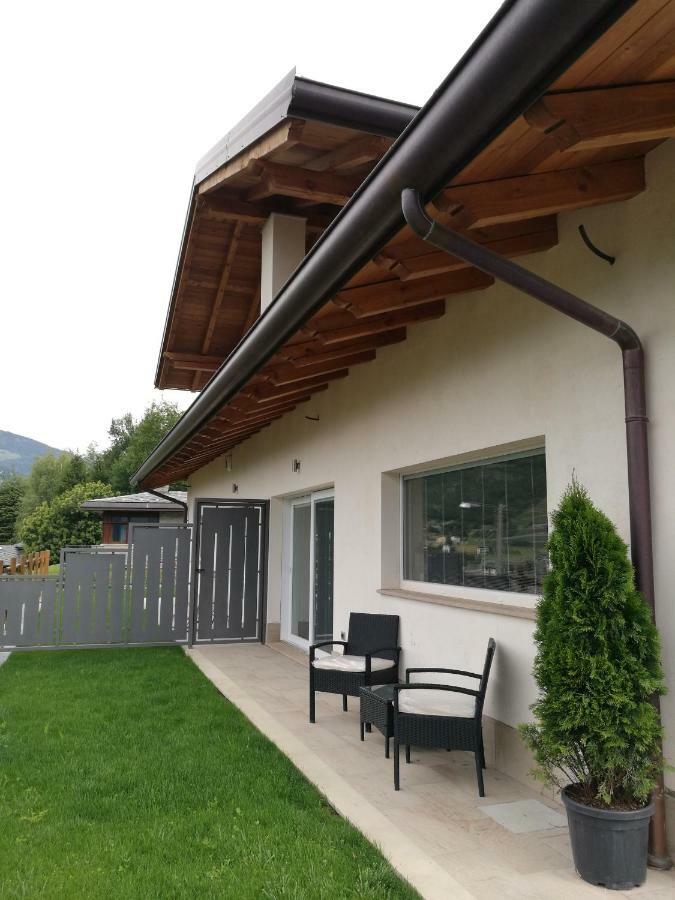 A&G Apartment Aosta - Elegante Casa 100 Mq Su Due Piani Con Wi-Fi-Giardino-Parcheggio Exterior photo
