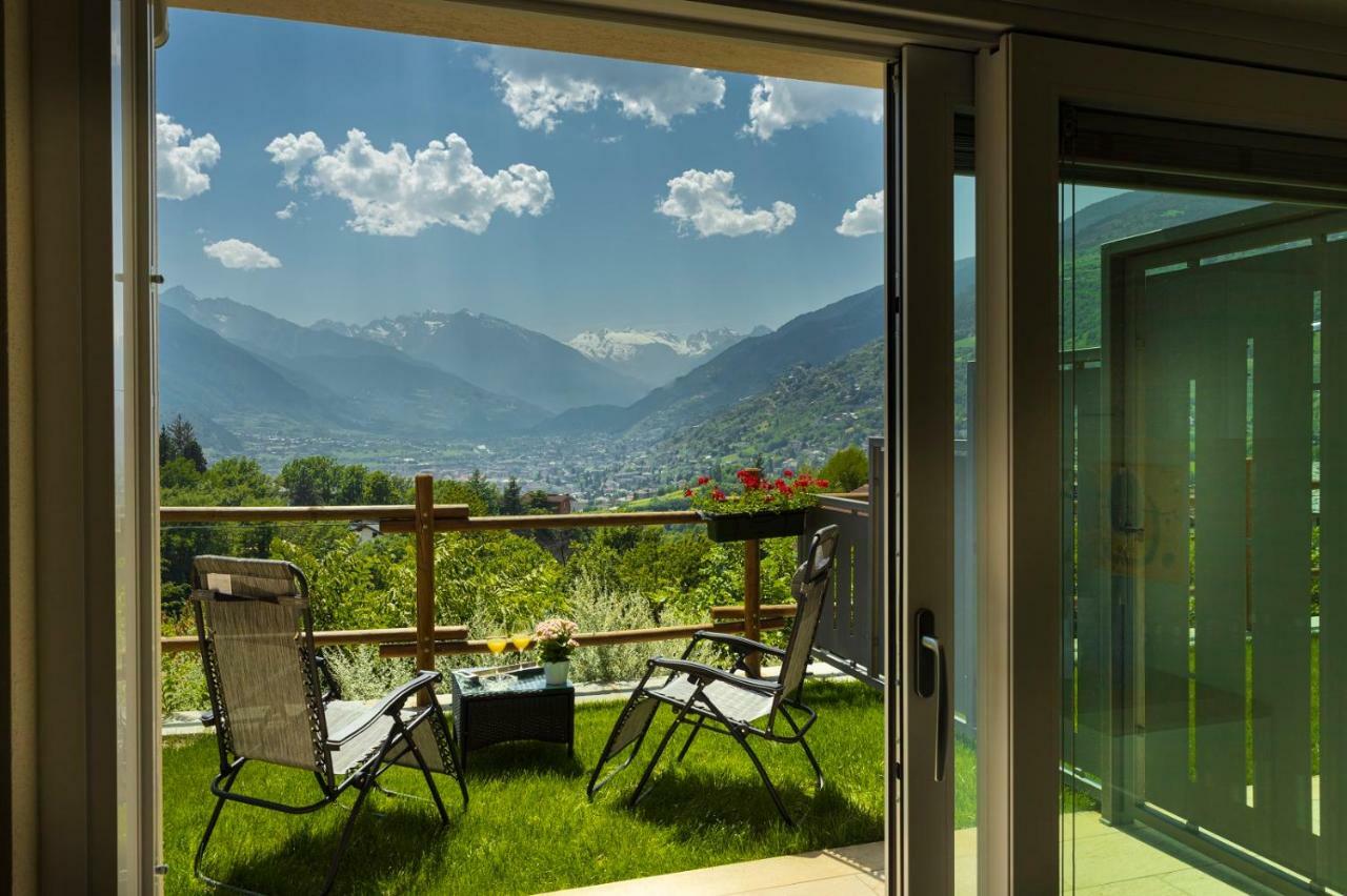 A&G Apartment Aosta - Elegante Casa 100 Mq Su Due Piani Con Wi-Fi-Giardino-Parcheggio Exterior photo