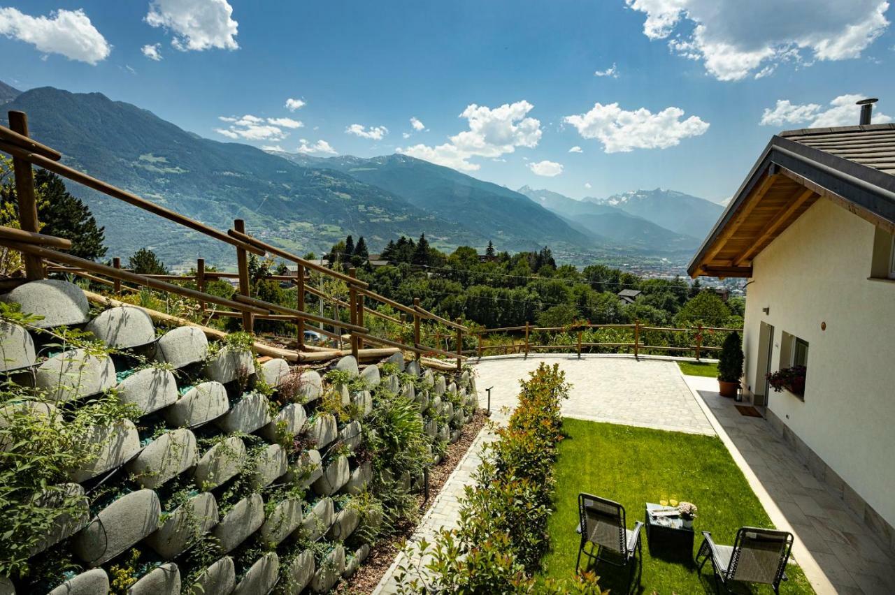 A&G Apartment Aosta - Elegante Casa 100 Mq Su Due Piani Con Wi-Fi-Giardino-Parcheggio Exterior photo